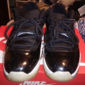 Nike air jordan retro 11 low (infrared 23) size 11